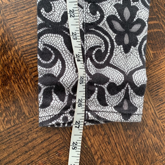 7 For All Mankind Patterned Jeans size 24 - Picture 13 of 13